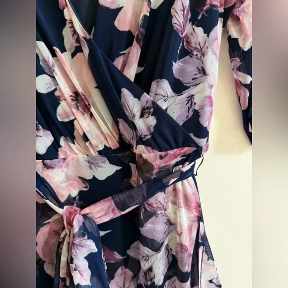 ConnectedWomen's Floral-Print 3/4-Sleeve Midi Dress - Picture 7 of 12